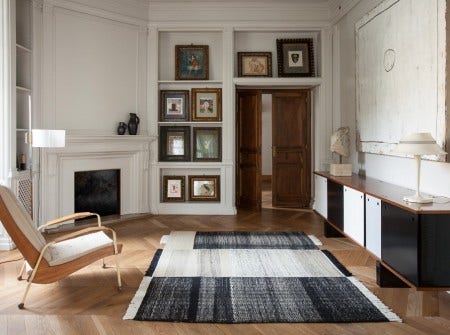 The Nanimarquina Tres Collection reflects nanimarquina’s passion for craftsmanship, specifically paying tribute to the ancient craft of weaving. With this collection, the desire is to reclaim the basics, to appreciate the beauty in details and respect tradition. Tres is a traditional Indian flat-weave Dhurrie rug. Its unique quality lies in the production of three independent parts in which different fibres predominate.