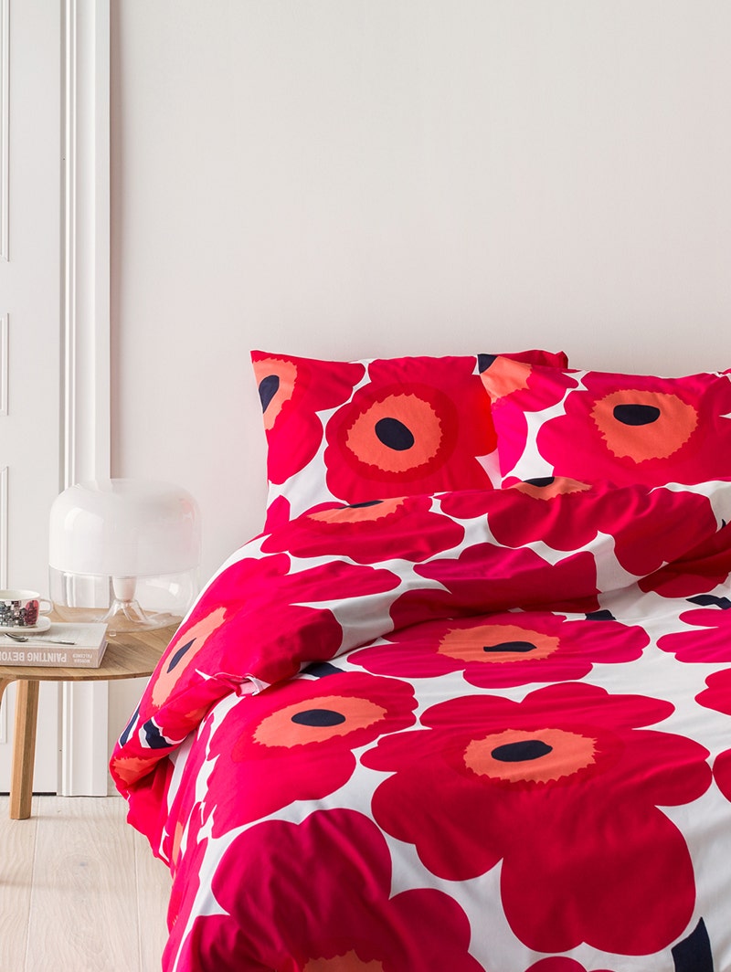 Bed Linens / Blankets / Pillows