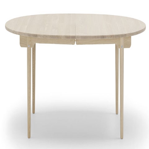 Carl Hansen & Son CH338 Expandable Dining Table (Prepared for 2 Leaves)