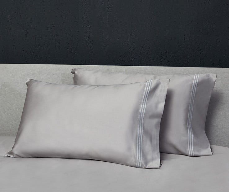 Signoria Platinum Sateen Pillowcases (Set of 2)
