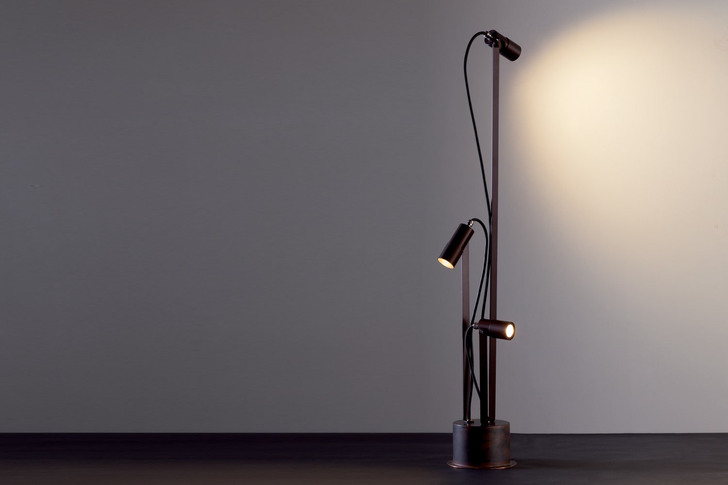 Antonangeli Regolo F4 Floor Lamp (Single Spotlight)