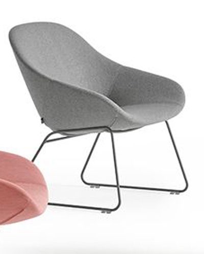 Artifort Beso Sledge Lounge Chair