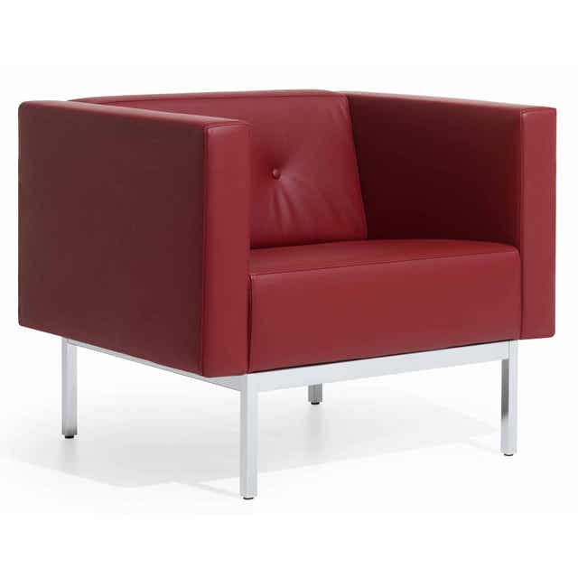 Artifort 070 Chair with Armrests