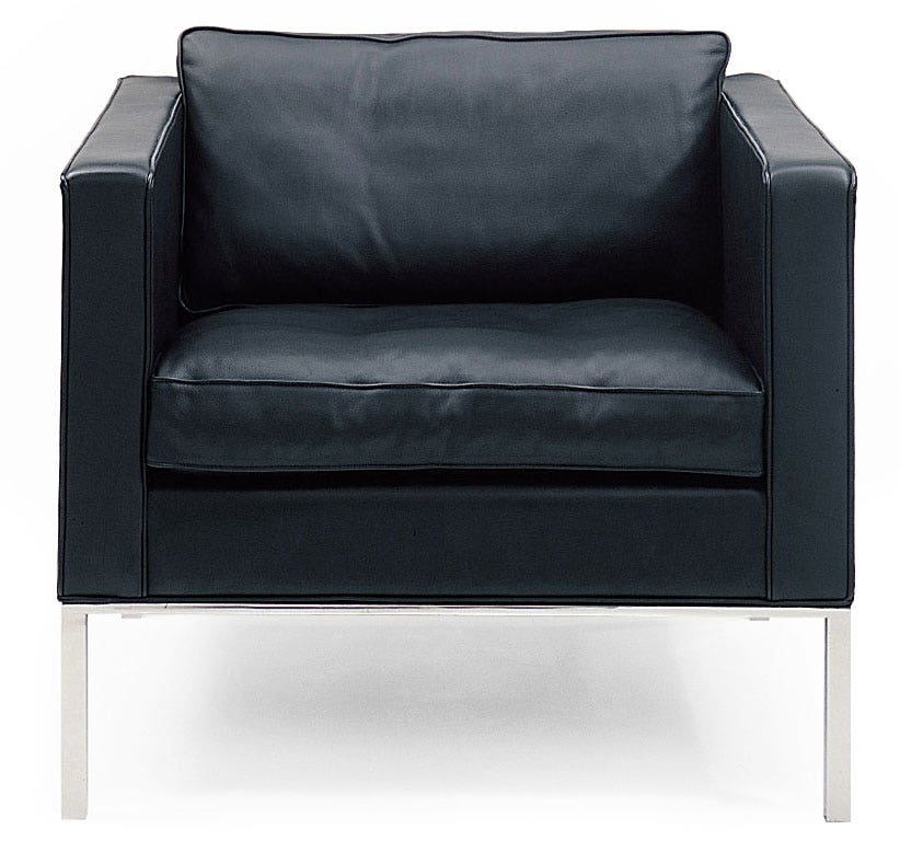 Artifort 905 Comfort Chair