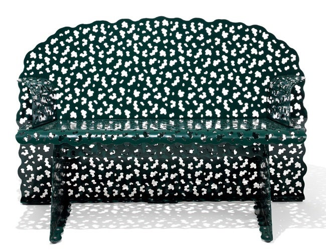 bench.topiary.pg.jpg?optimize=