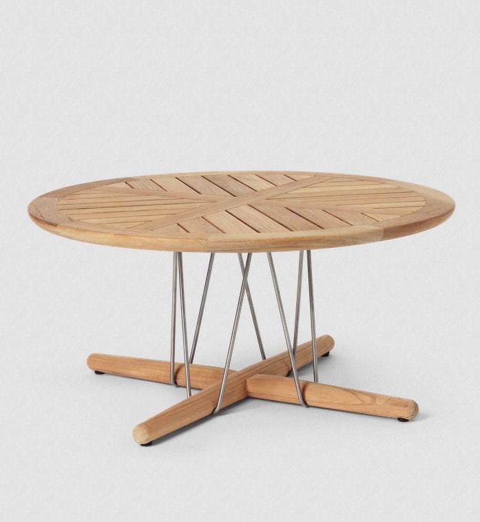 Carl Hansen & Son E023 Embrace Outdoor Coffee Table