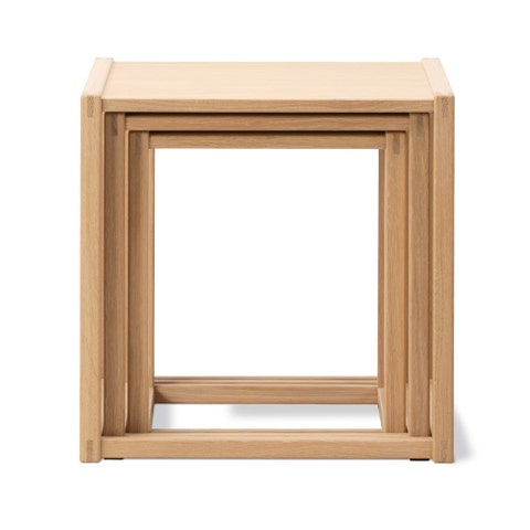 Fredericia BM375 Nesting Table