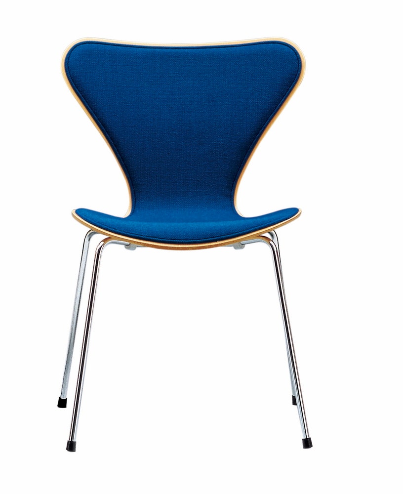 Fritz Hansen Series 7™ Chair - Front Upholstered