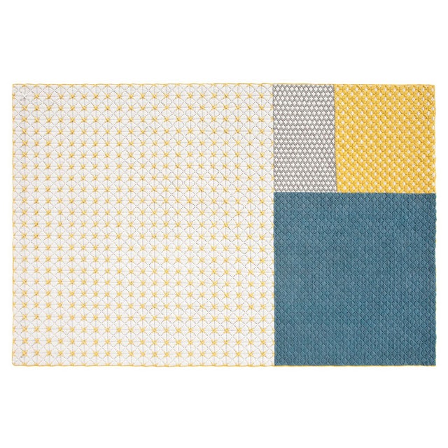 GAN Silai Rug