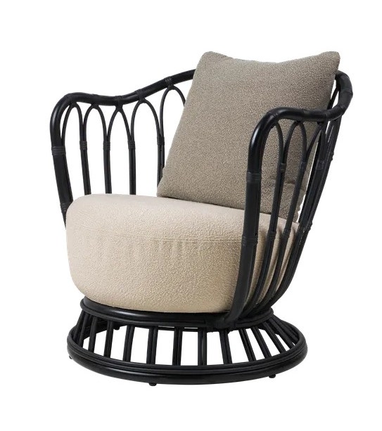 GUBI Grace Outdoor Lounge Chair - Fully Upholstered