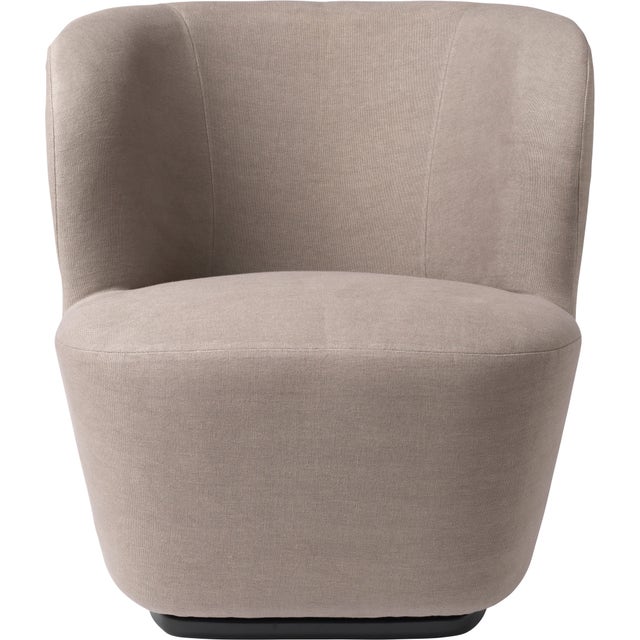 GUBI Stay Returning Swivel Lounge Chair - Fully Upholstered