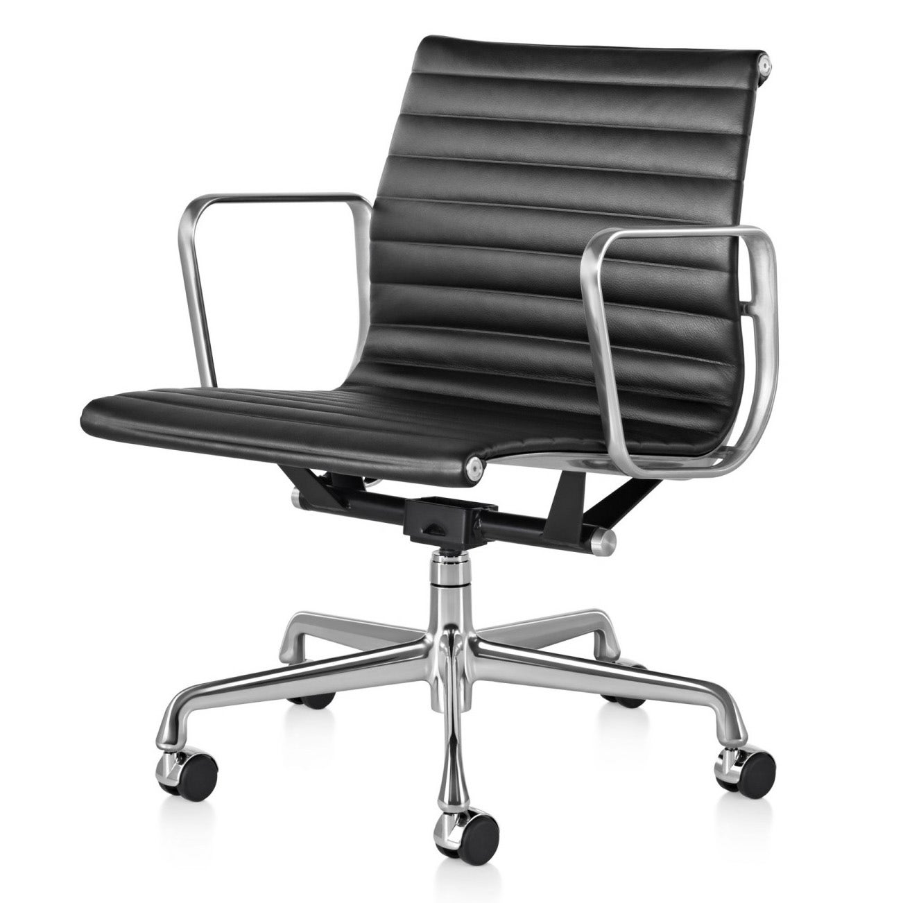 Herman Miller Eames® Aluminum Group Management Chair