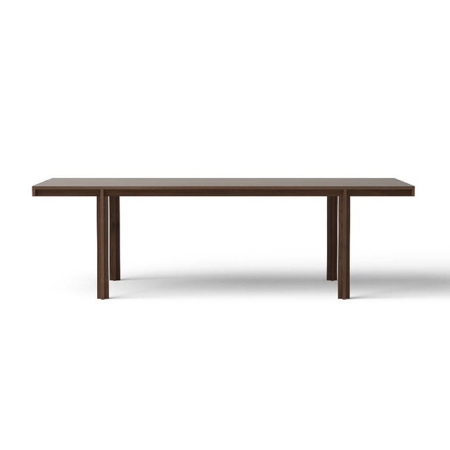 Karakter Principal Dining Table