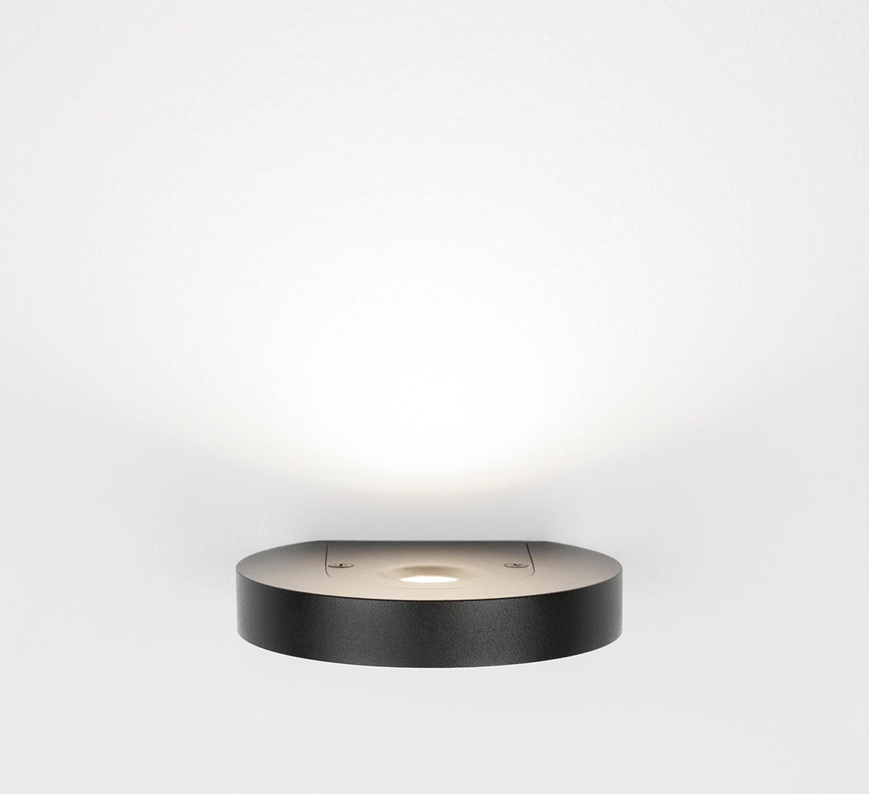 Lumen Center Italia Segno Tondo Wall Lamp