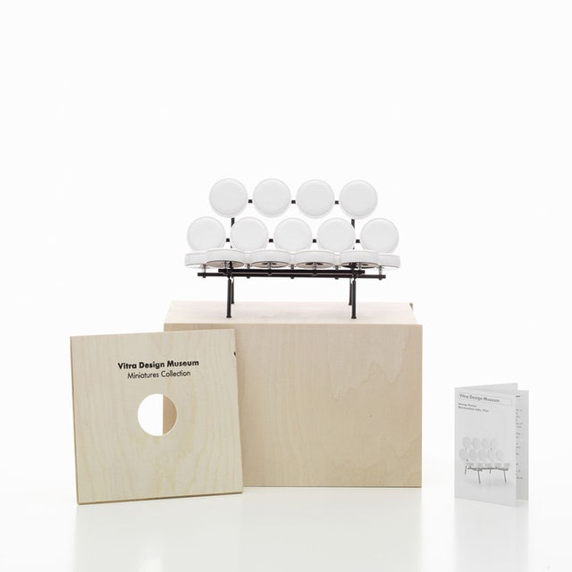 Vitra Miniatures Marshmallow Sofa