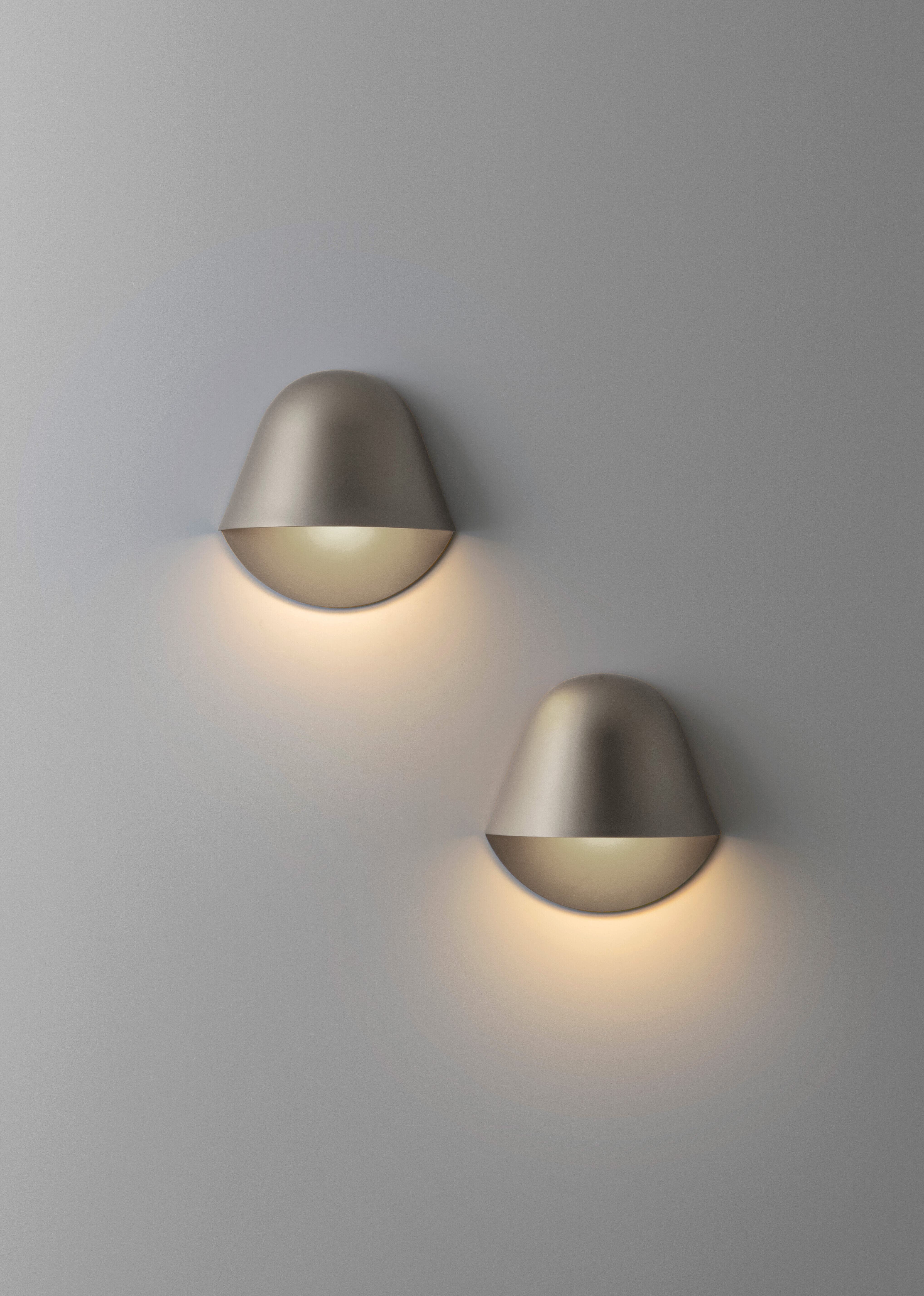 Penta Enoki Wall - Matt Titanium - 3000K