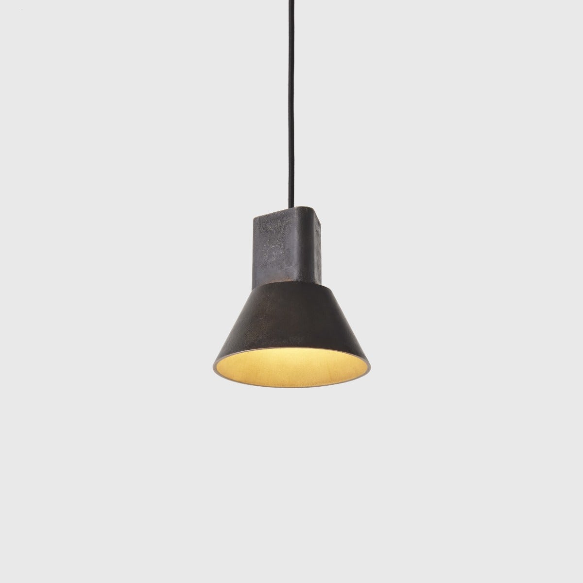 Resident Vent Pendant Lamp