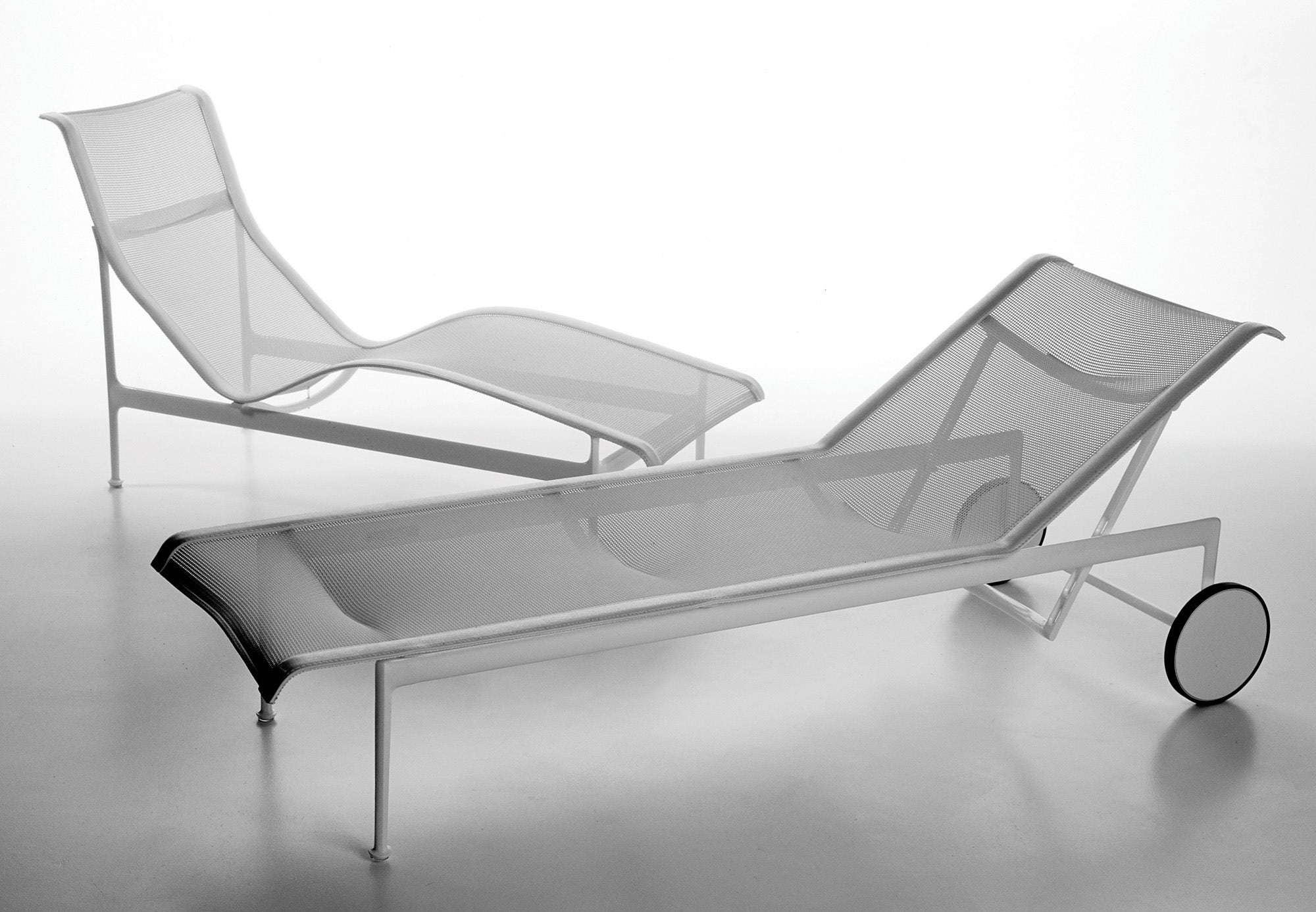 1966 Collection Adjustable Chaise - Thumbnail 4