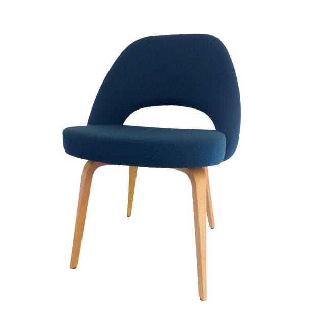 Knoll Saarinen - Executive Armless Chair with Wood Legs