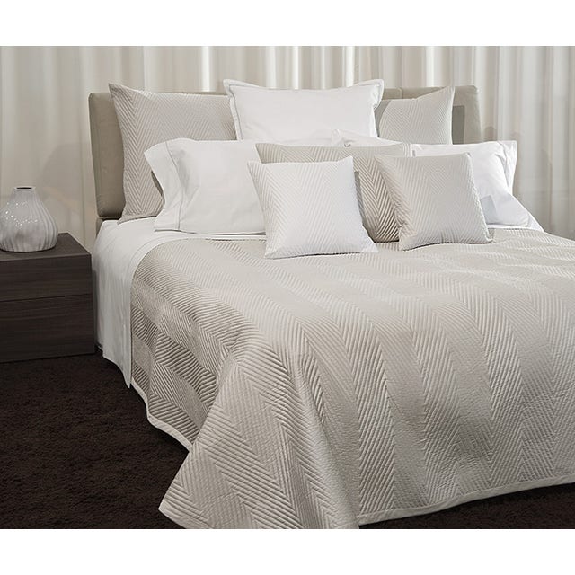 Signoria Letizia 300 TC Quilted Coverlet